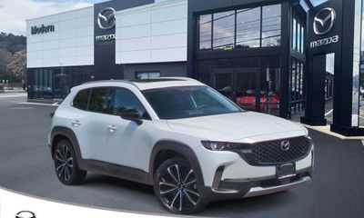2024 Mazda CX-50 Premium Package