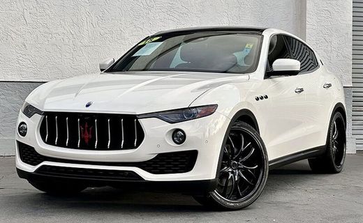 2018 Maserati Levante Base