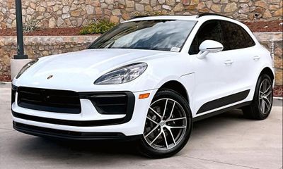 2026 Porsche Macan T