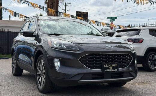 2020 Ford Escape Titanium