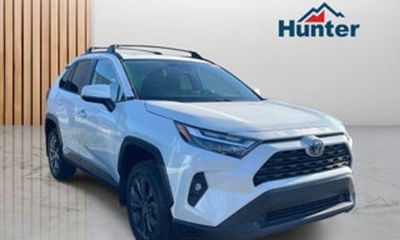 2024 Toyota RAV4 XLE Premium
