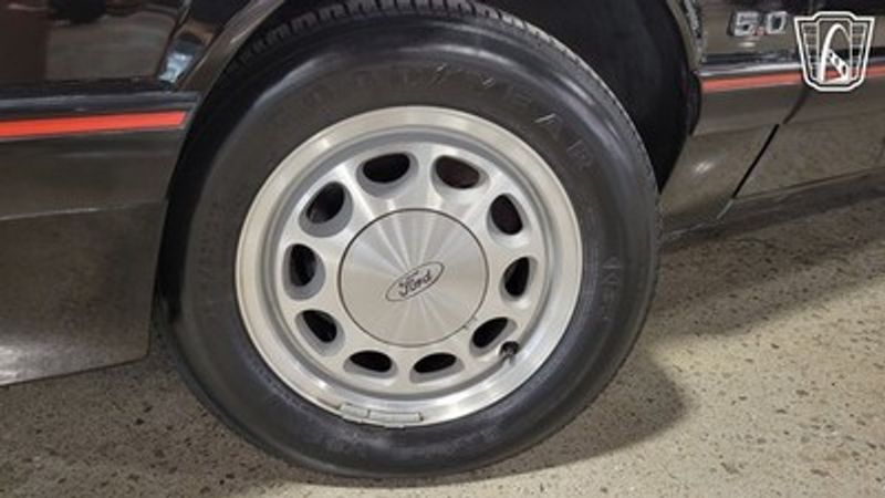 1989 Ford Mustang — a typically priced live listing