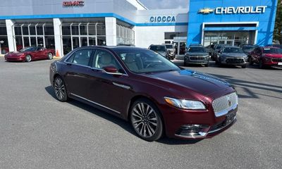2019 Lincoln Continental Select