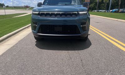 2026 Jeep Grand Wagoneer Summit