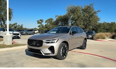 2026 Volvo XC60 Plus Dark