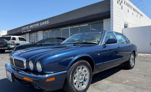 2000 Jaguar XJ8