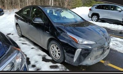 2020 Toyota Prius LE