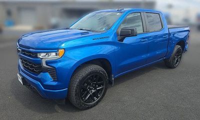 2023 Chevrolet Silverado RST
