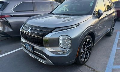 2023 Mitsubishi Outlander