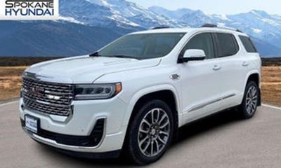 2022 GMC Acadia AT4