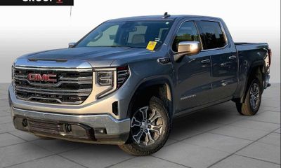 2025 GMC Sierra SLT