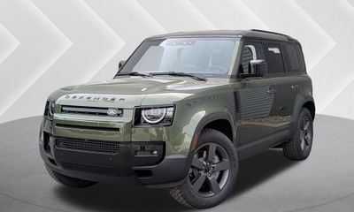 2026 Land Rover Defender 110 S