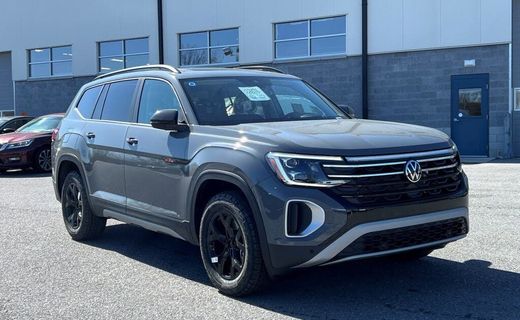 2024 Volkswagen Atlas 4MOTION Peak Edition