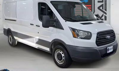 2015 Ford Transit SRW Medium Roof