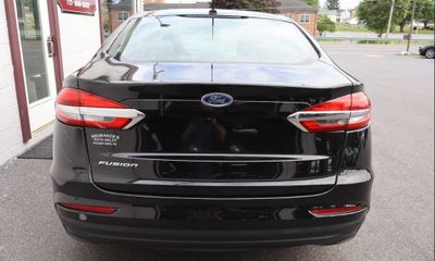 2019 Ford Fusion S
