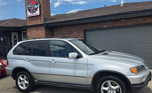 2002 BMW X5 3 0I