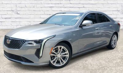 2023 Cadillac CT4 Luxury