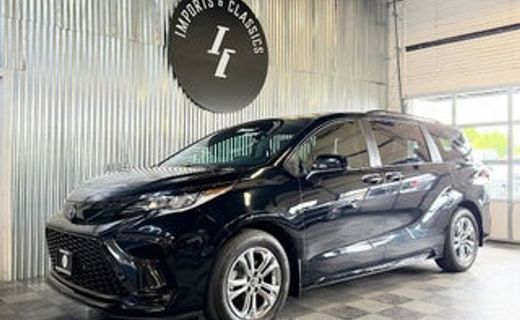 2025 Toyota Sienna XSE