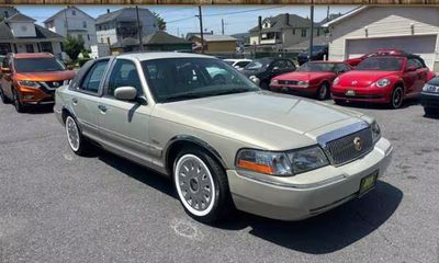 2004 Mercury Grand Marquis GS