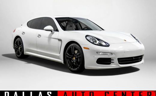 2016 Porsche Panamera