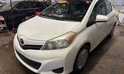 2013 Toyota Yaris L