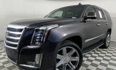 2017 Cadillac Escalade Luxury