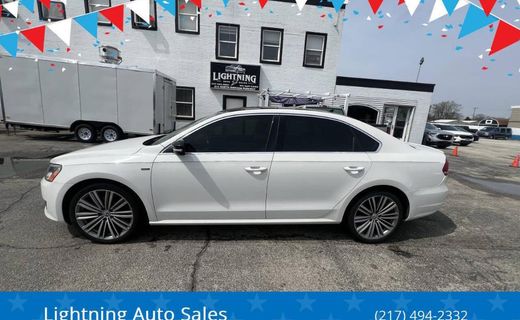 2015 Volkswagen Passat SE