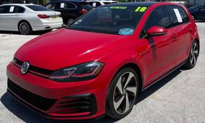 2018 Volkswagen Golf GTI S SE Autobahn