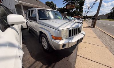 2006 Jeep Commander Base