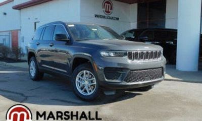 2024 Jeep Grand Cherokee Laredo