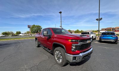 2024 Chevrolet Silverado HD LT