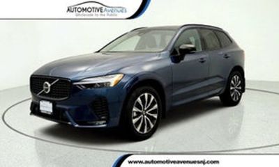 2025 Volvo XC60 Core