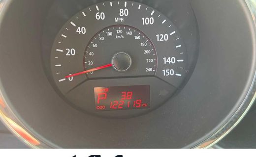 2012 Kia Sorento GL