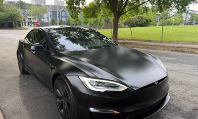 2021 Tesla Model S Plaid