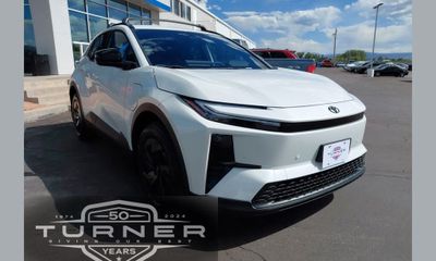 2026 Toyota C-HR SE