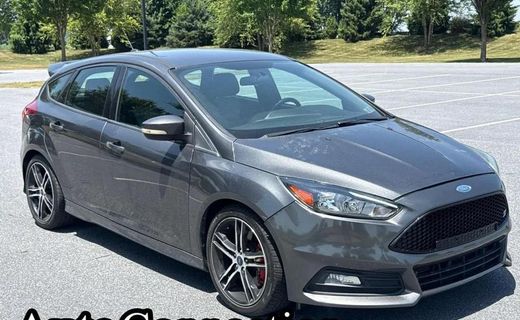 2018 Ford Focus ST