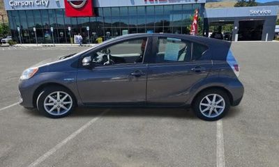 2014 Toyota Prius C Four