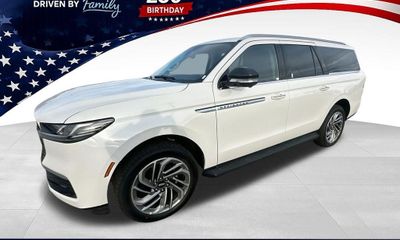2026 Lincoln Navigator L Premier