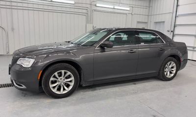 2015 Chrysler 300 Limited
