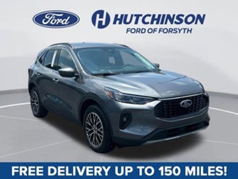 2027 Ford Escape Hybrid Plug In — a typically priced live listing