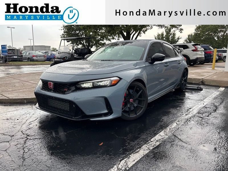 2024 Honda Civic Type R — a typically priced live listing