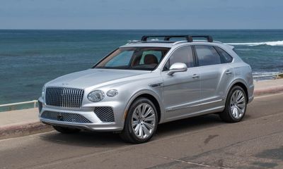 2026 Bentley Bentayga Azure