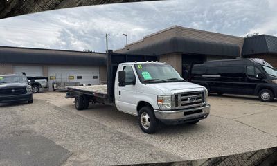 2011 Ford E-450