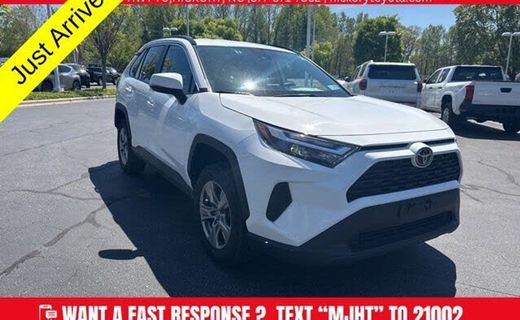 2024 Toyota RAV4 XLE