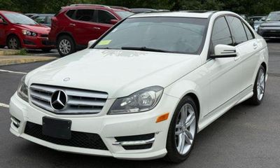 2012 Mercedes-Benz C-Class C300 4 Matic