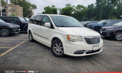 2011 Chrysler Town AND Country Touring