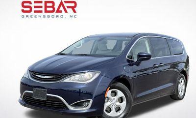 2018 Chrysler Pacifica Touring Plus