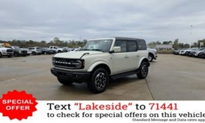 2026 Ford Bronco Outer Banks