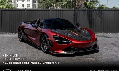 2020 McLaren 720S Base
