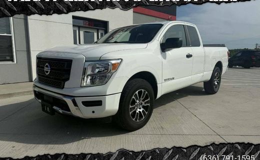 2022 Nissan Titan SV